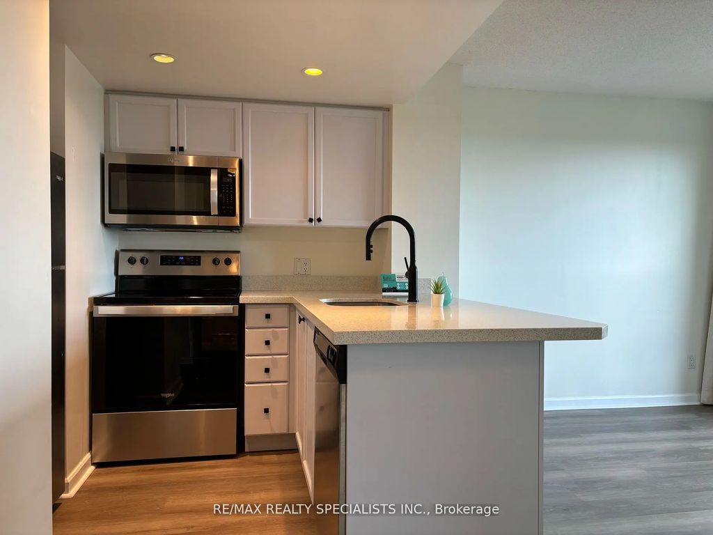 8 Park Road 2203, Toronto C09