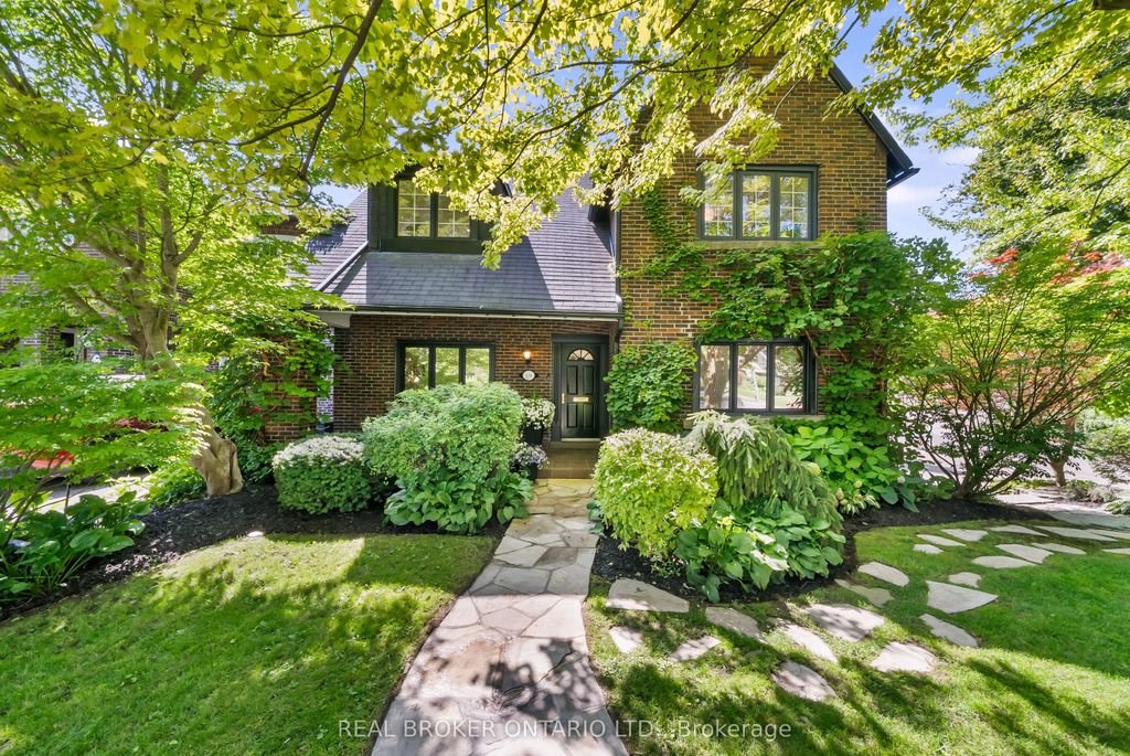 69 Chaplin Crescent, Toronto C03
