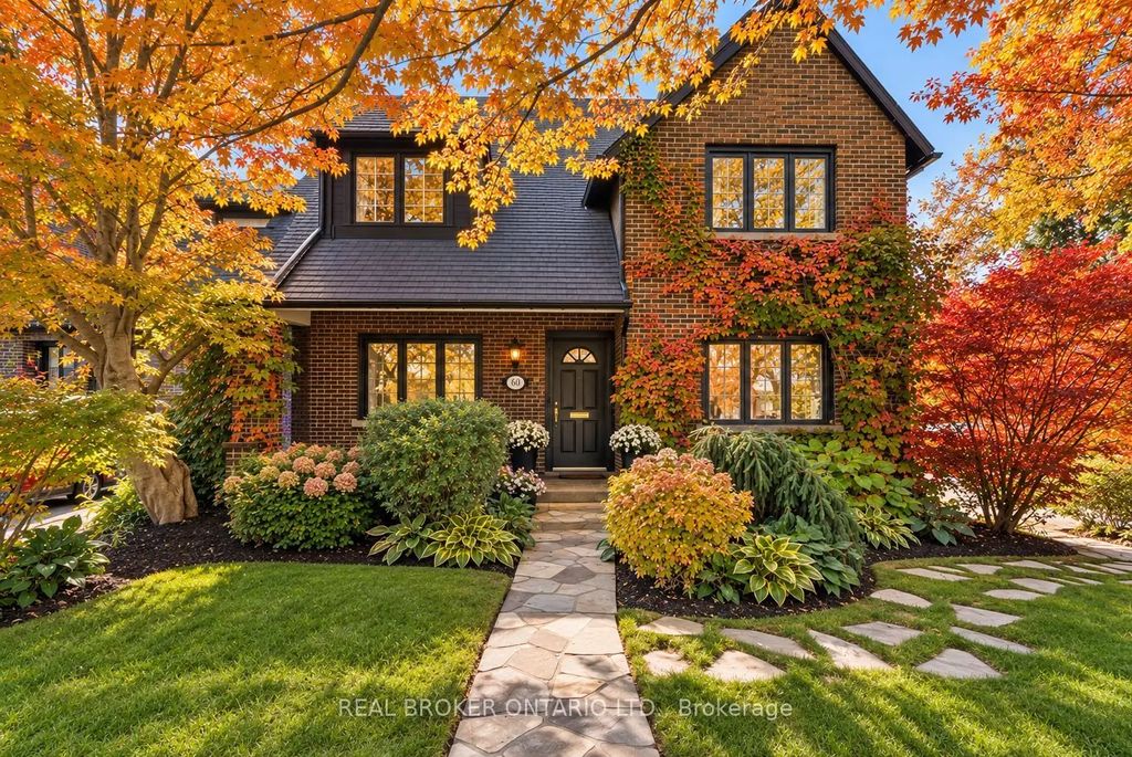 69 Chaplin Crescent, Toronto C03
