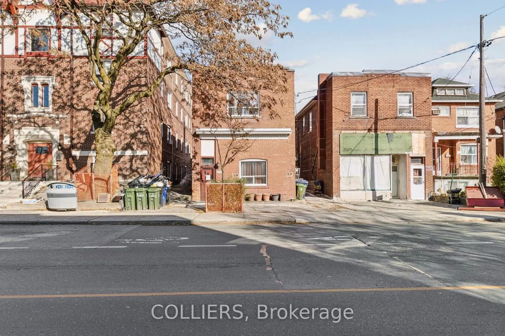 225 Vaughan Road, Toronto C03