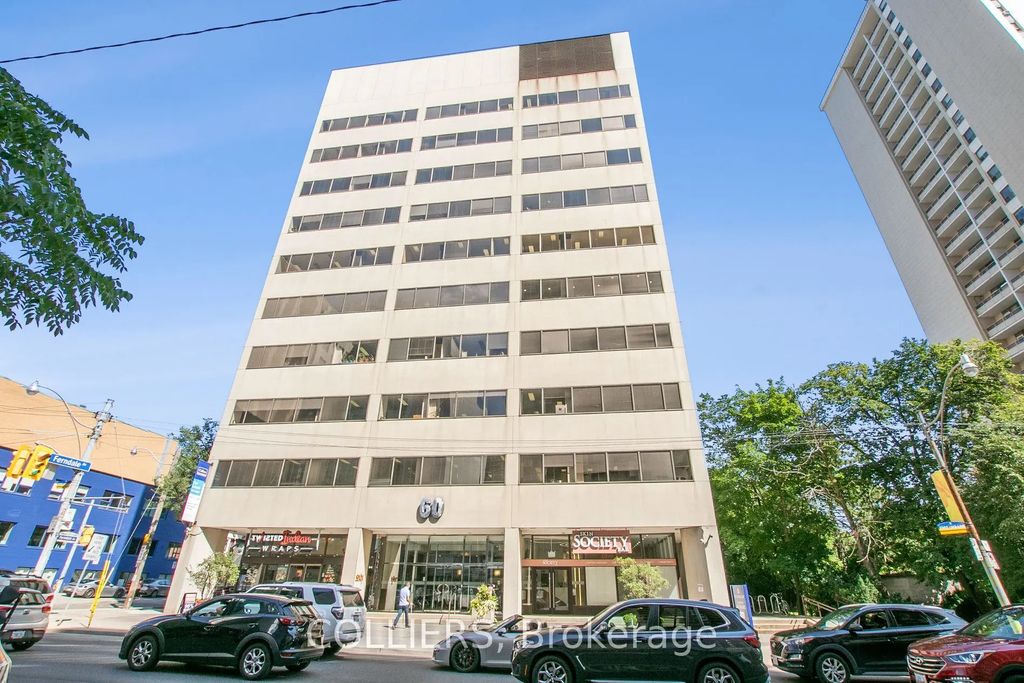 60 St. Clair Avenue E 806, Toronto C09
