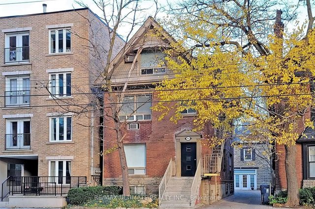 93 Spadina Road, Toronto C02