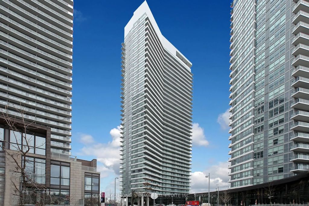 115 Mcmahon Drive 811, Toronto C15