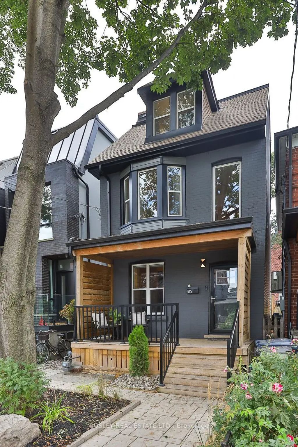 316 Brock Avenue, Toronto C01