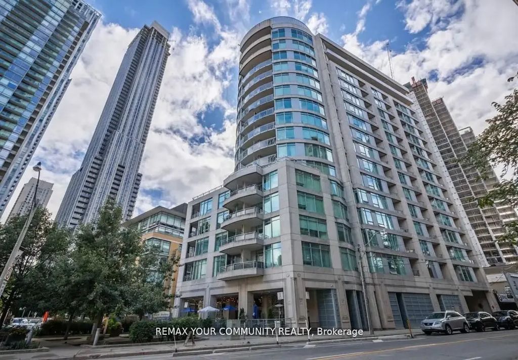 8 Scollard Street 606, Toronto C02
