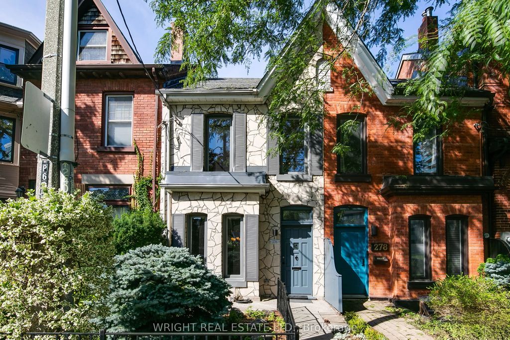 276 Robert Street, Toronto C01