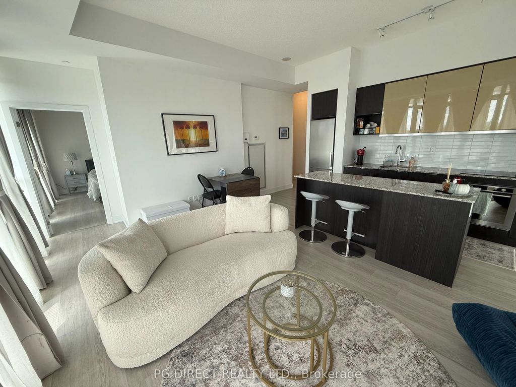 99 The Donway N/a W 403, Toronto C13