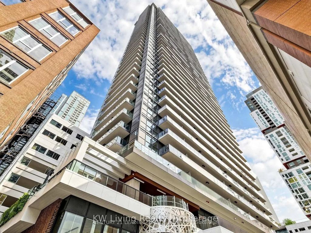 38 Widmer Street 1905, Toronto C01