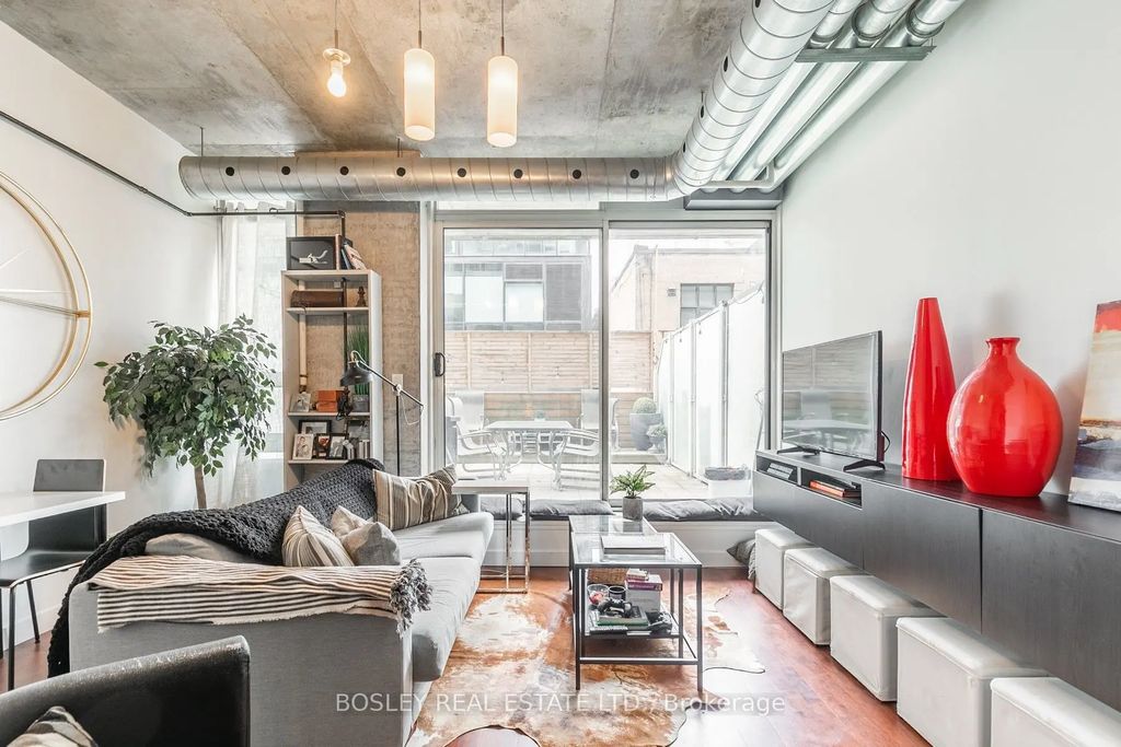32 Stewart Street 203, Toronto C01