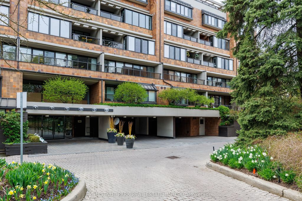 40 Oaklands Avenue 203, Toronto C02
