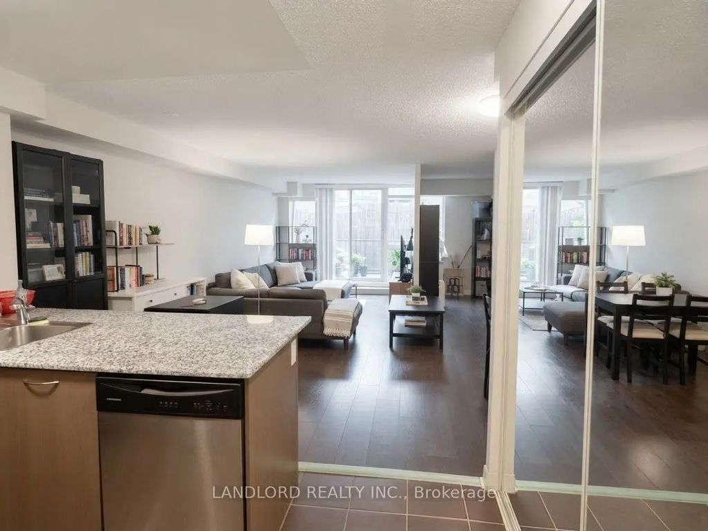 525 Wilson Avenue 304, Toronto C06