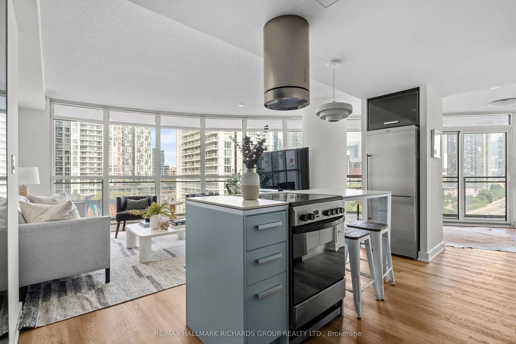 38 Dan Leckie Way 1208, Toronto C01