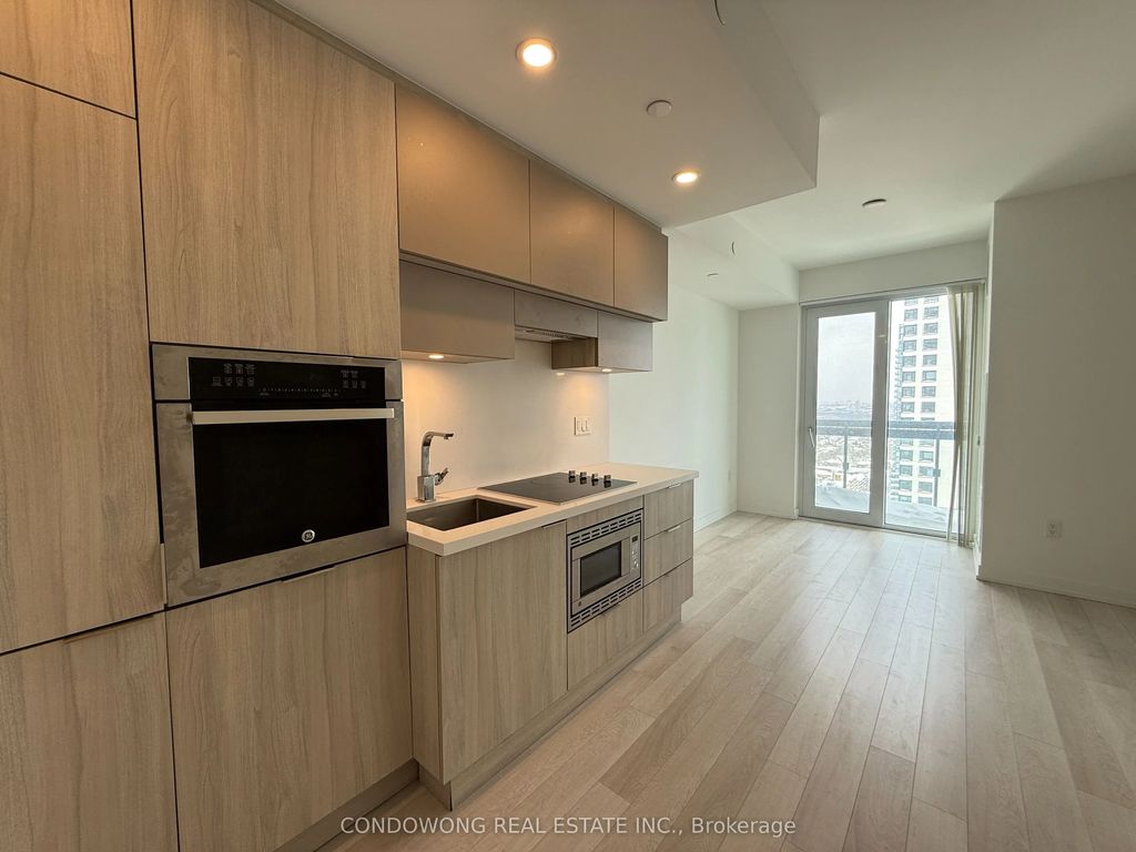 39 Roehampton Avenue 2901, Toronto C10