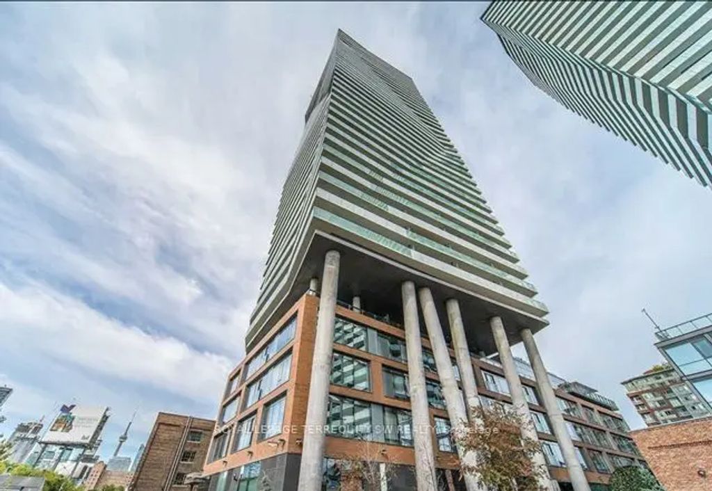 70 Distillery Lane 2401, Toronto C08