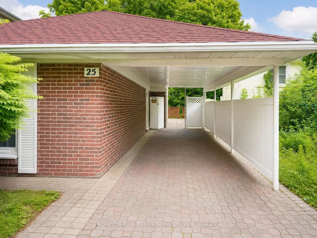 25 Lehar Crescent, Toronto C15