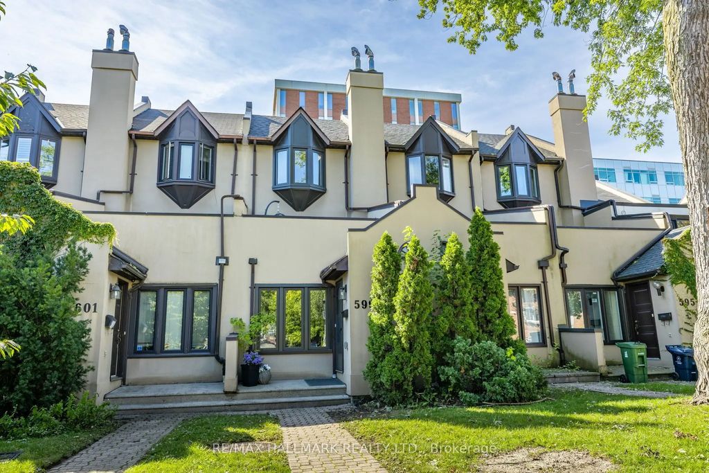 599 Roehampton Avenue, Toronto C10