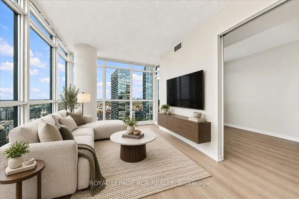 25 Capreol Court 3807, Toronto C01