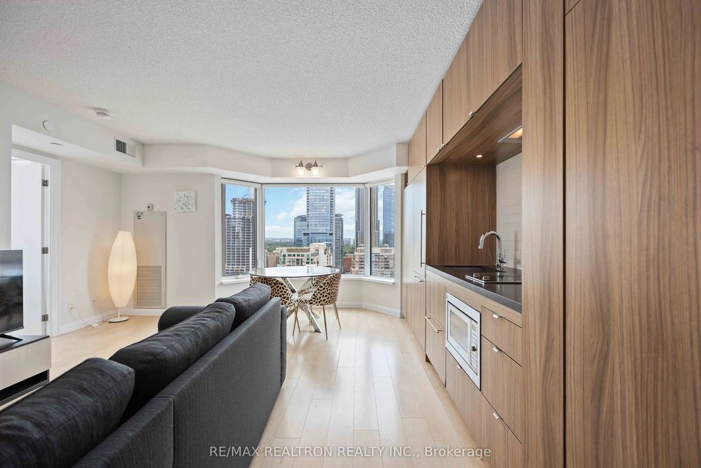 155 Yorkville Avenue 2604, Toronto C02