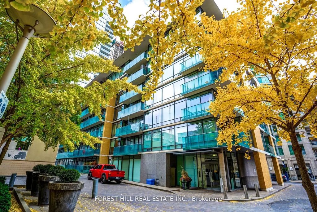 21 Scollard Street 103, Toronto C02
