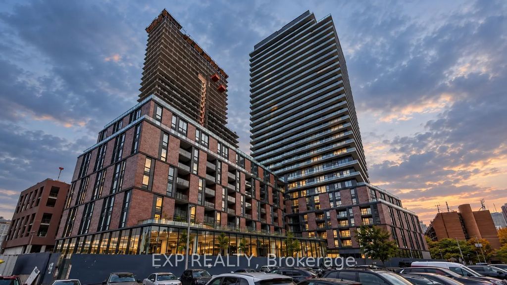 35 Parliament Street 412, Toronto C08