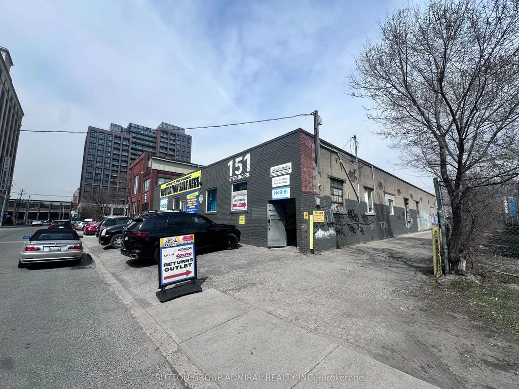 151 Sterling Road Studio 1, Toronto C01