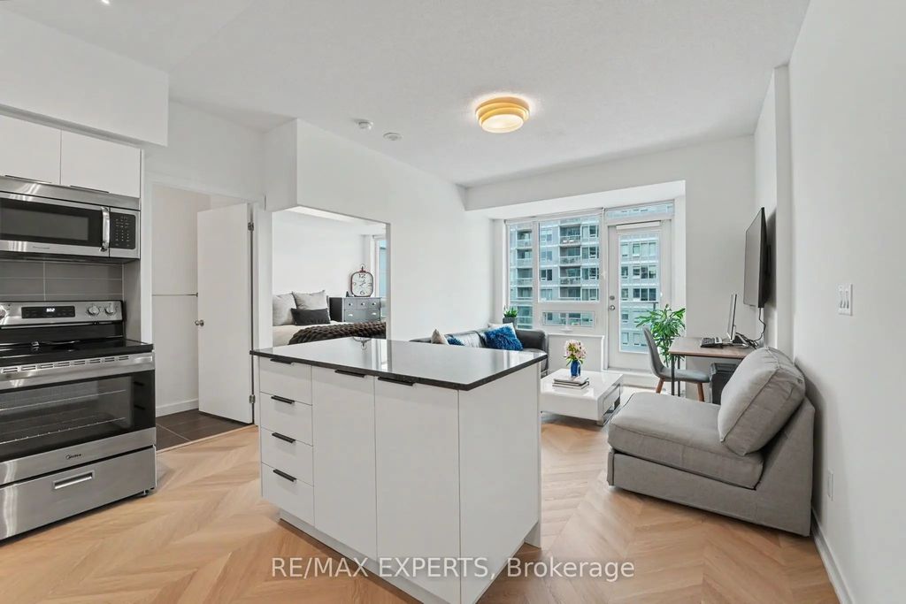 55 East Liberty Street 1001, Toronto C01