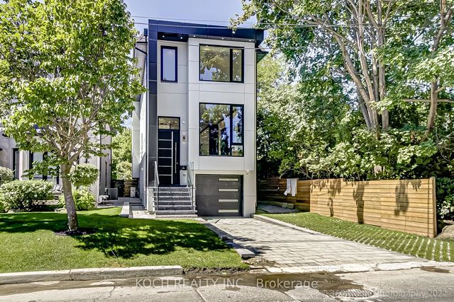 184 Falkirk Street, Toronto C04