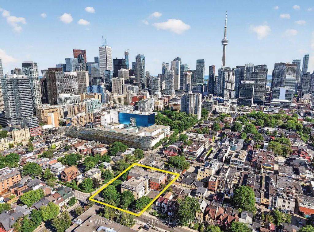 150 Beverley Street, Toronto C01