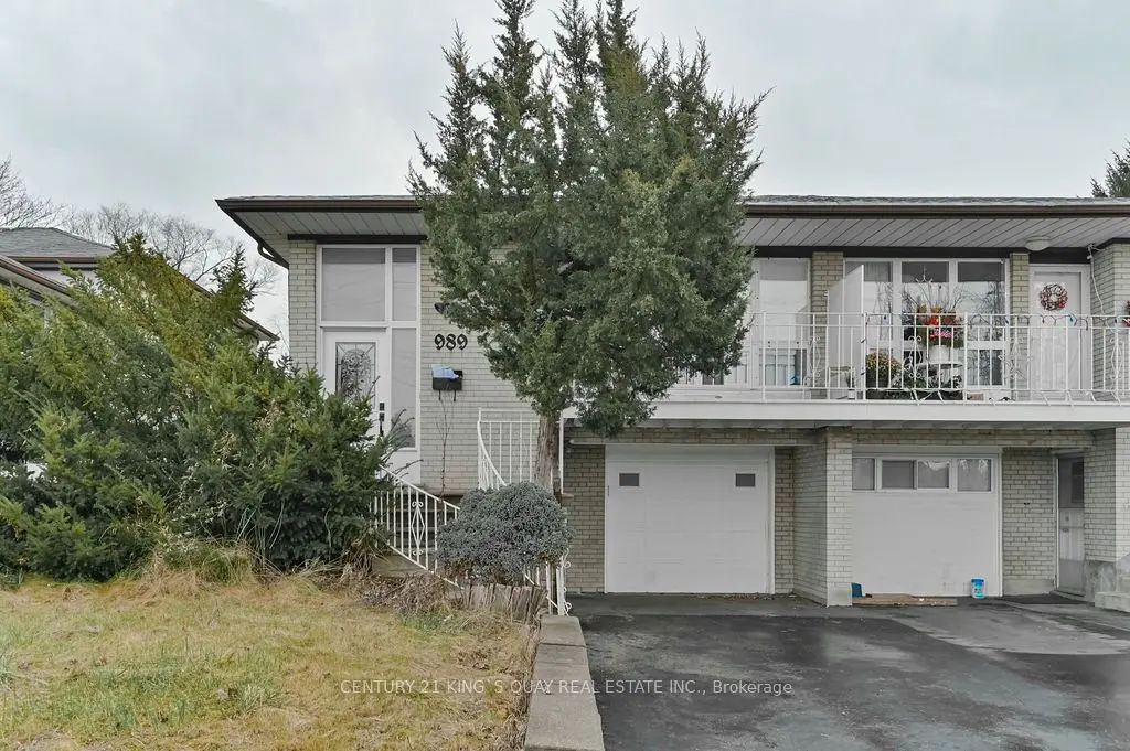 989 Old Cummer Avenue Lower, Toronto C15