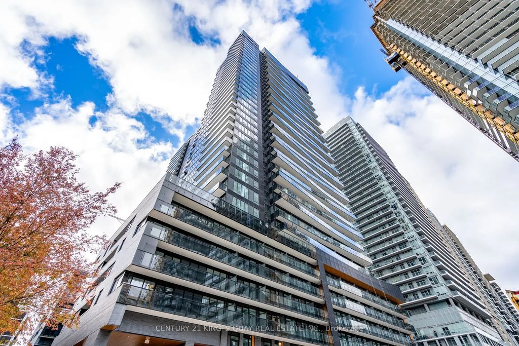 117 Broadway Avenue 518, Toronto C10