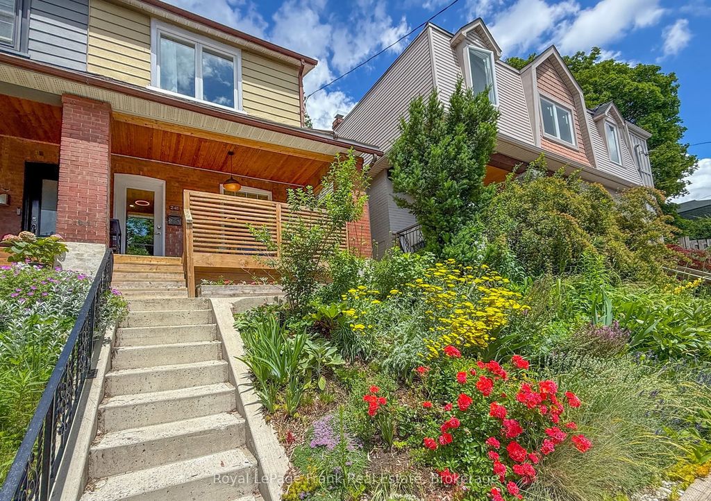 248 Benson Avenue, Toronto C02