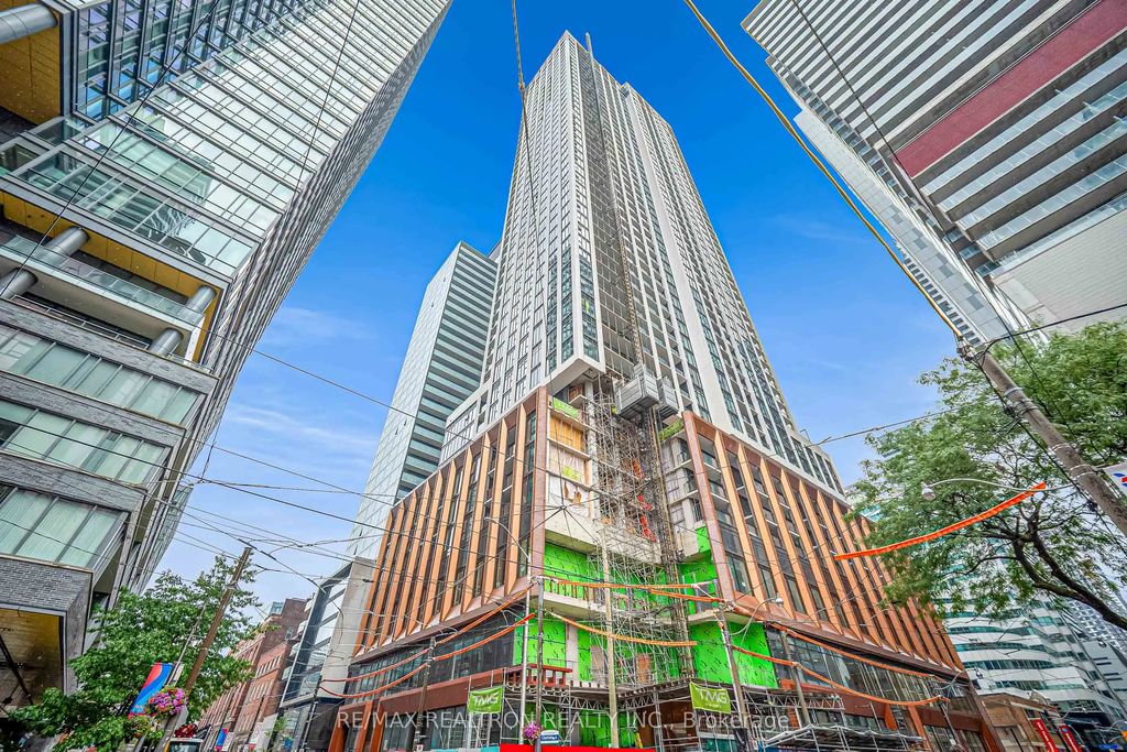 400 King Street W 2212, Toronto C01