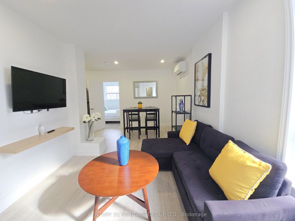 344 Shaw Street 3rd Floor, Toronto C01