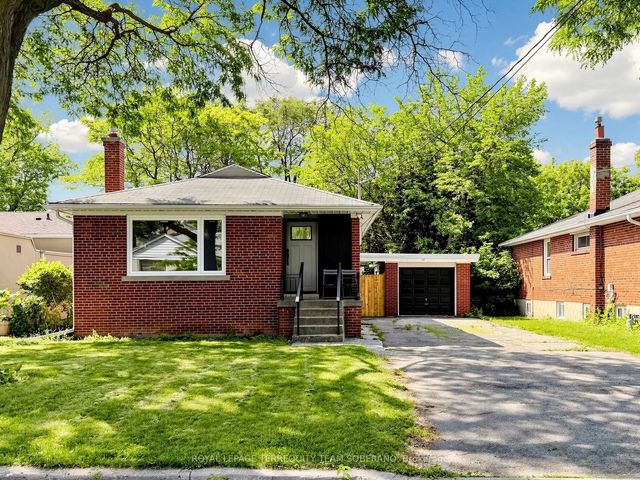 41 Bainbridge Avenue Upper, Toronto C06