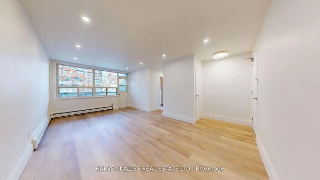 1 Marquette Avenue 13, Toronto C04