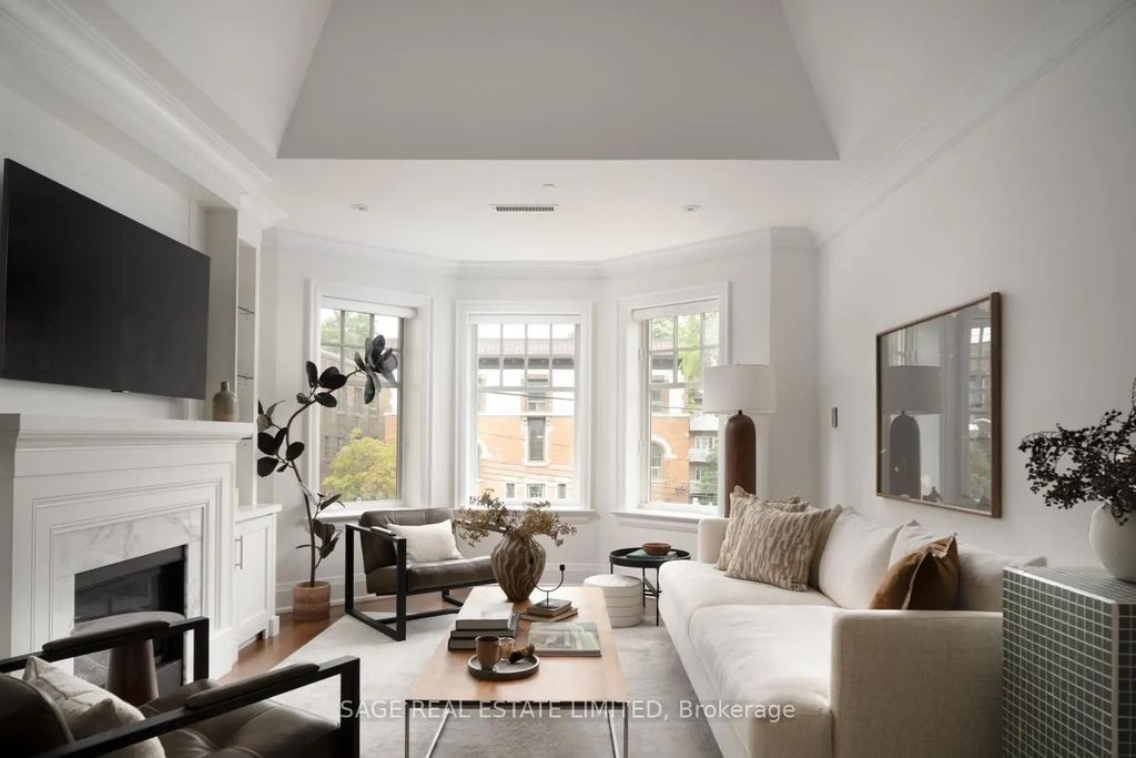 319 Lonsdale Road 3d, Toronto C02