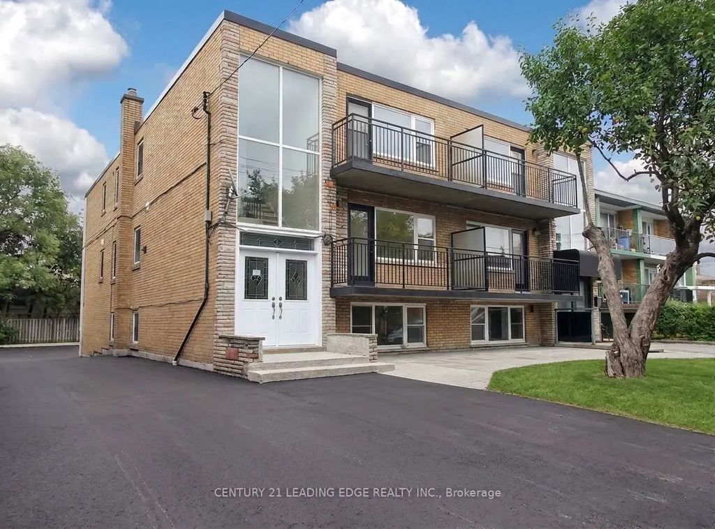 246 Pannahill Road Lower Level, Toronto C06