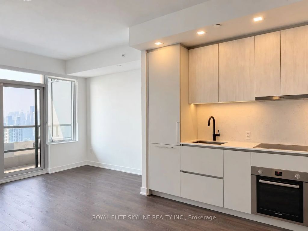 609 Sherbourne Street 4801, Toronto C08