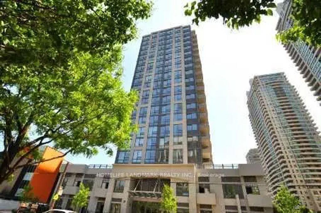 35 Hollywood Avenue 1501, Toronto C14