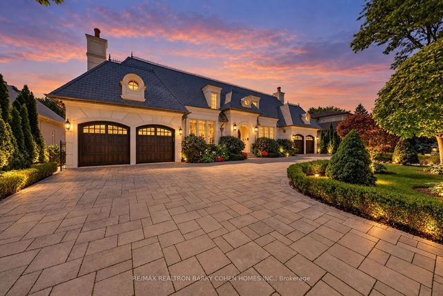 101 Forest Heights Boulevard, Toronto C12