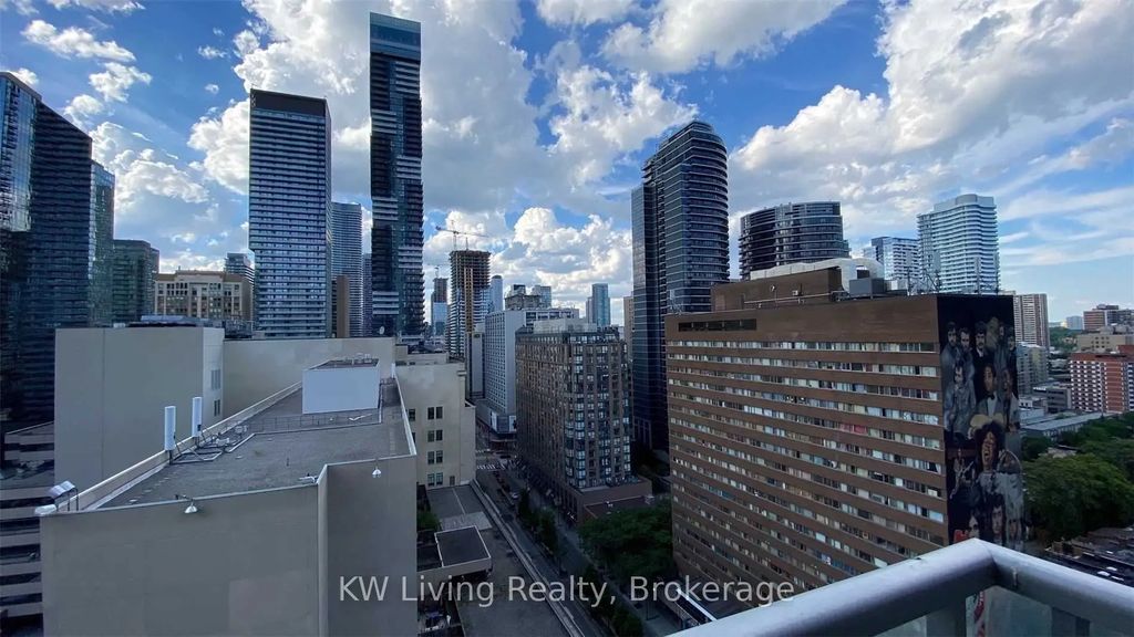 386 Yonge Street 1601, Toronto C01