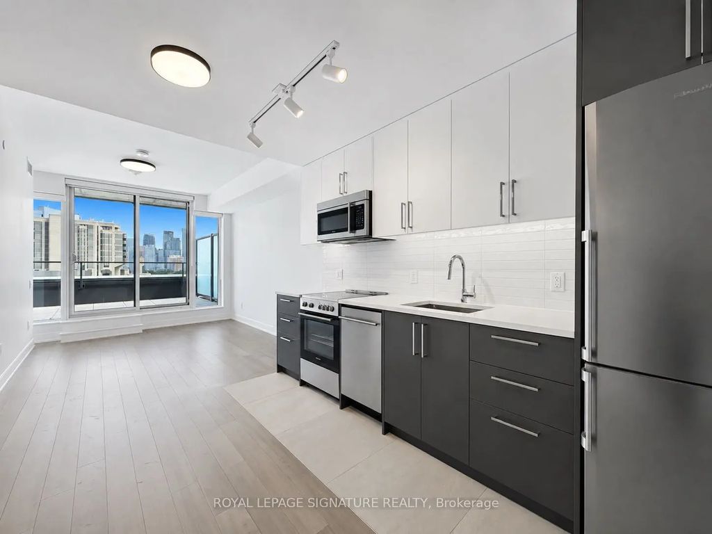 664 Spadina Avenue 1005, Toronto C01