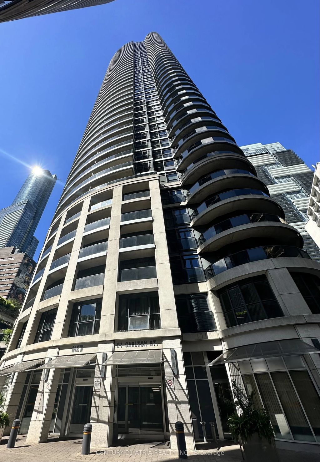 21 Carlton Street 1304, Toronto C08