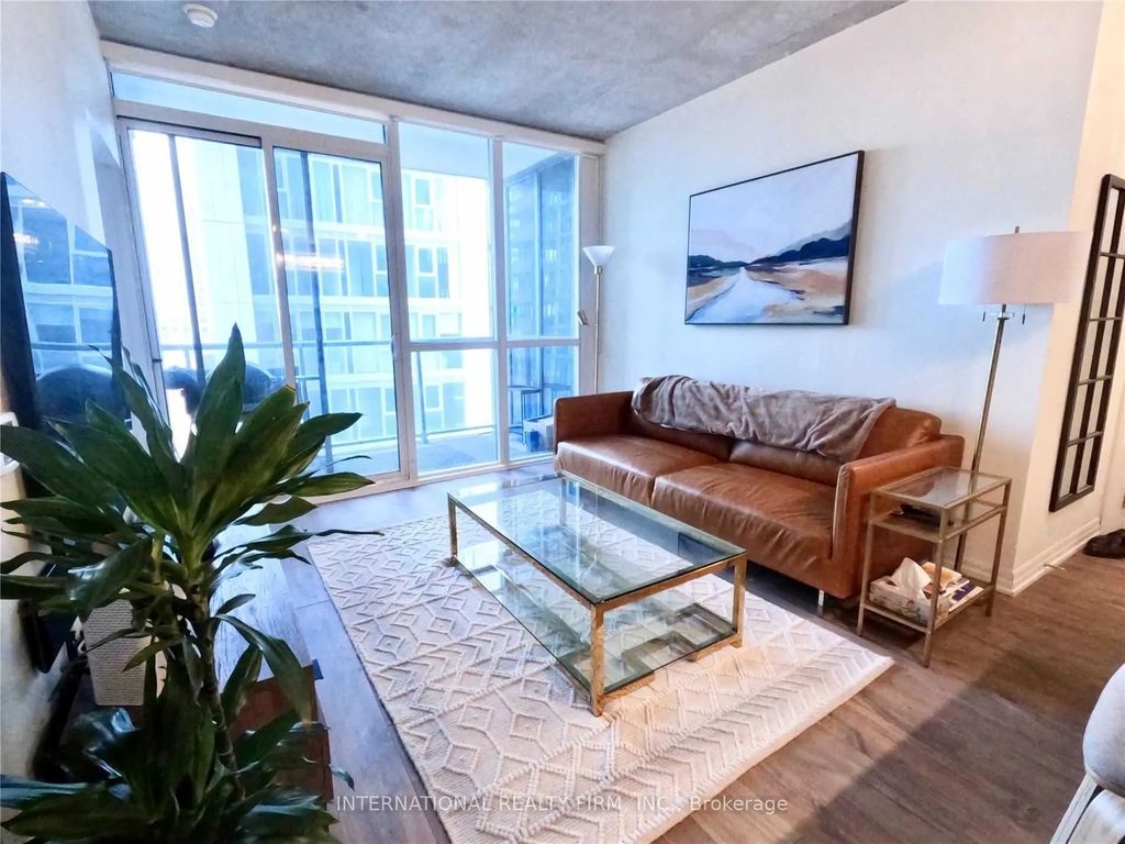 88 Blue Jays Way 1801, Toronto C01