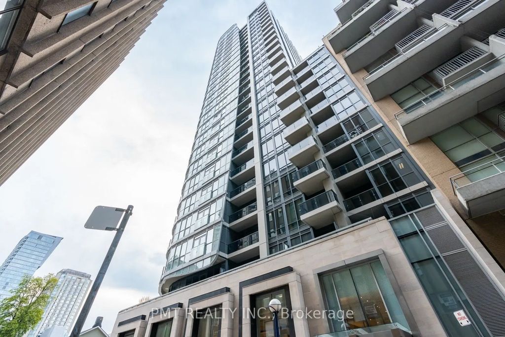 88 Cumberland Street 706, Toronto C02