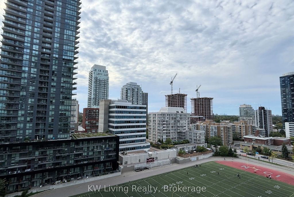 70 Roehampton Avenue 1116, Toronto C10