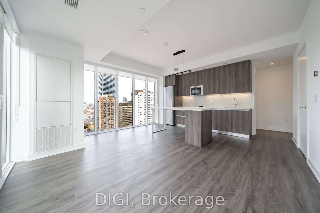 8 Gloucester Street 2807, Toronto C08