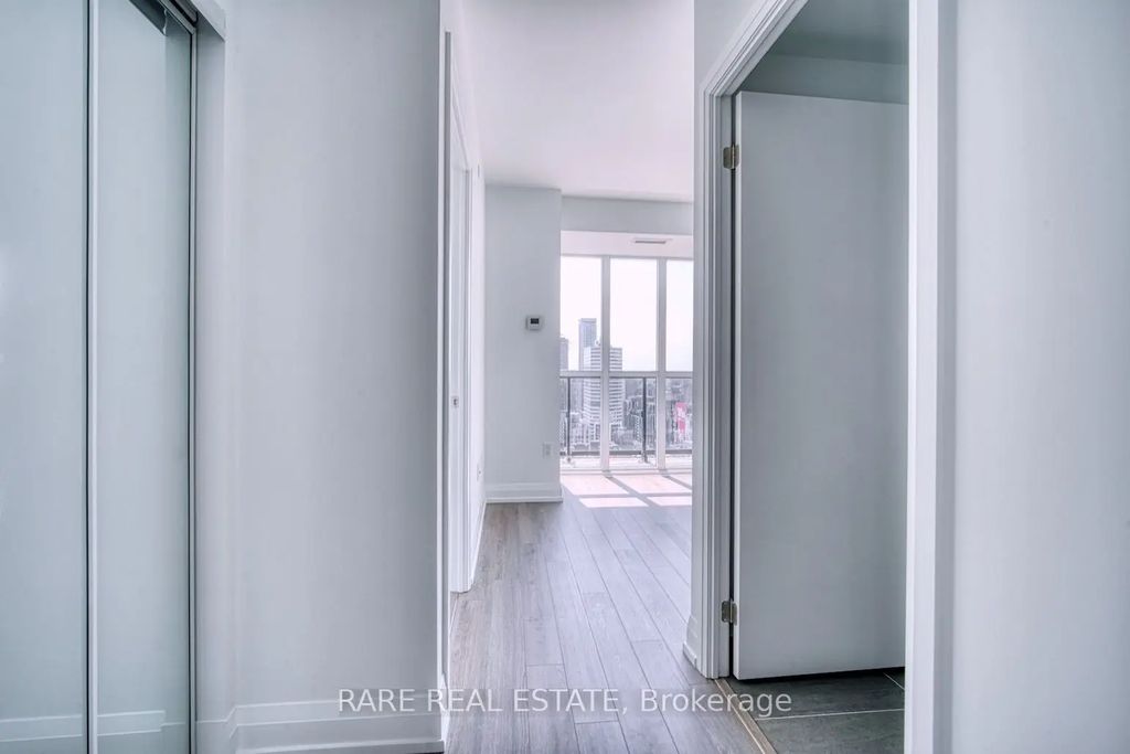 77 Mutual Street 3305, Toronto C08
