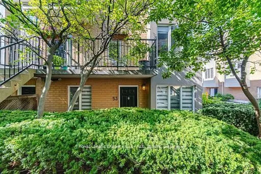 208 Niagara Street Th53, Toronto C01