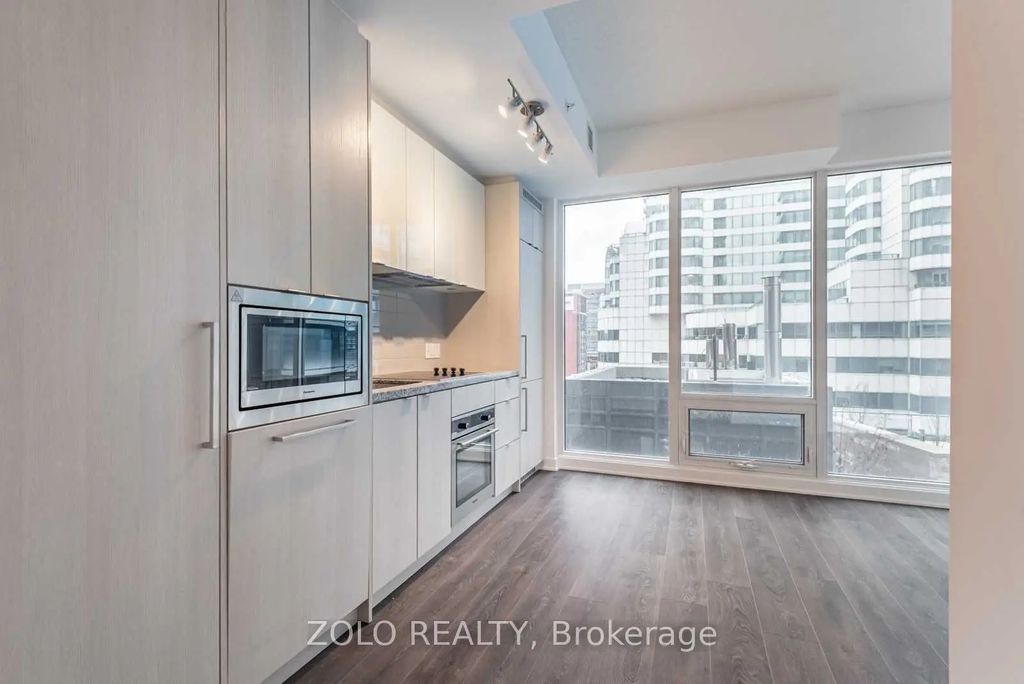 115 Blue Jays Way 1811, Toronto C01